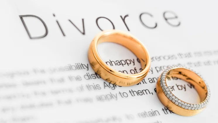 Divorce & Family Law Attorney